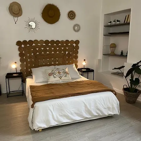L'Auberge Espagnole - Bed&Breakfast-3