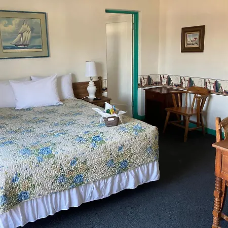 Lighthouse Inn-3