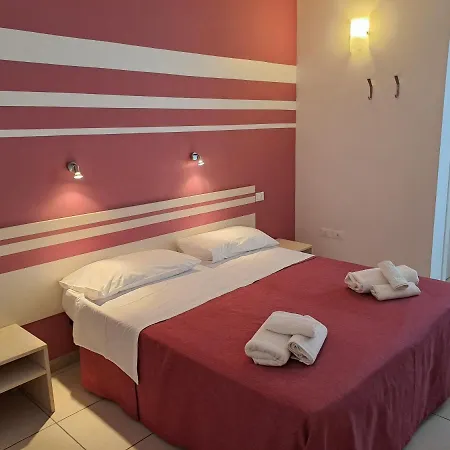 Hotel La Punta-3
