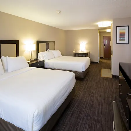 Holiday Inn Express Hotel & Suites-Saint Joseph By Ihg-2