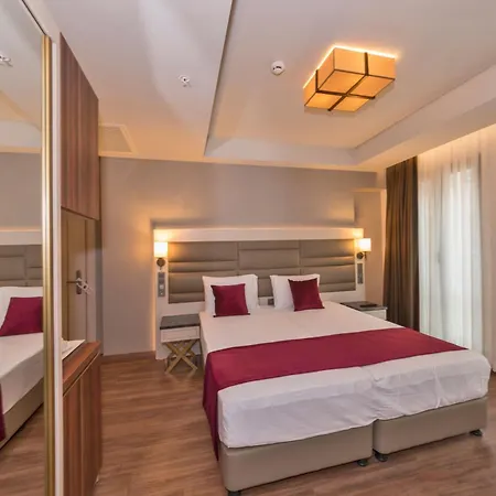 Golden Royal Hotel & Spa-3