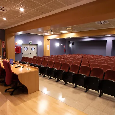 Villa Alojamiento y Congresos - Villa Universitaria-3