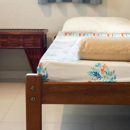 CASA NA RUA DO PIRUÍ EM AREMBEPE com ar-2