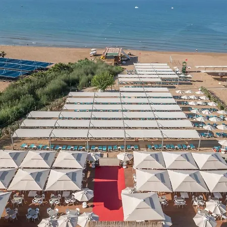 Arcanus Hotels Trendline Side-2