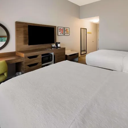 Hampton Inn And Suites Fredericksburg-3