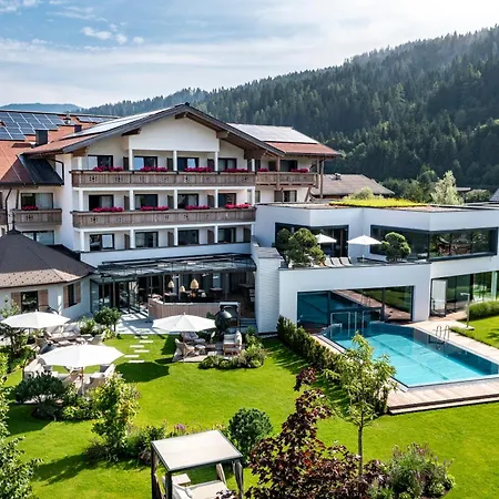 Superior Hotel Alpenhof-3