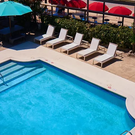 Tropical Sunset Beach Apartment Hotel-2