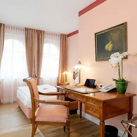 Hotel Villa Monte Vino-3
