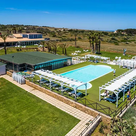 Hotel Capo Campolato-2