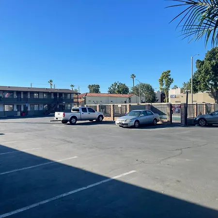 Studio 6 Suites San Bernardino, Ca-3