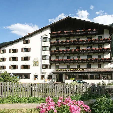 Heart Hotel Arlberg-3