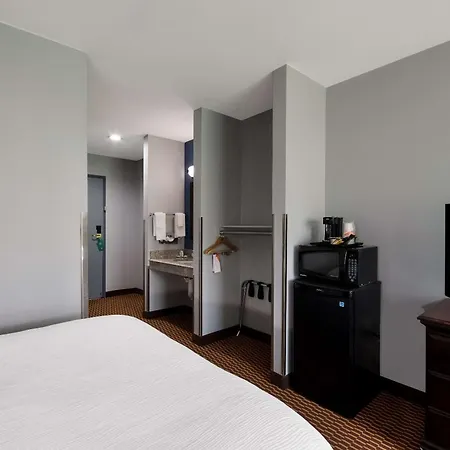 Quality Inn & Suites Oklahoma City North-3