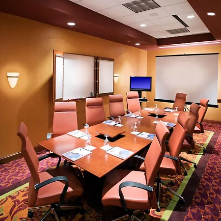 Embassy Suites East Peoria Hotel And Riverfront Conference Center-2