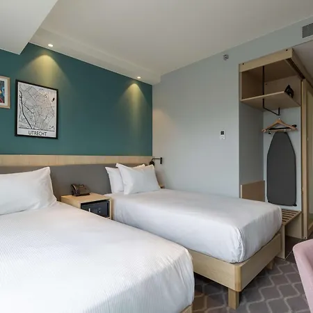 Hampton By Hilton Utrecht Centraal Station-3