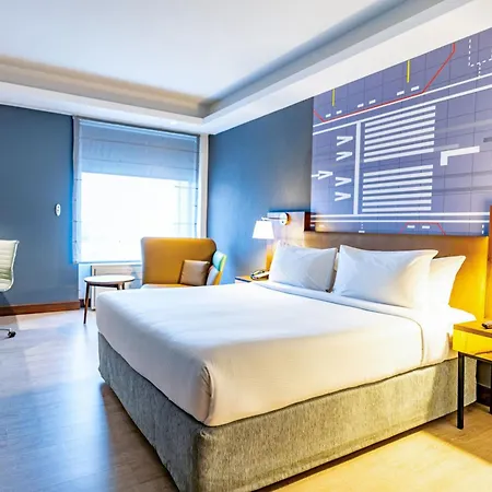 Courtyard By Marriott Santiago Airport-2