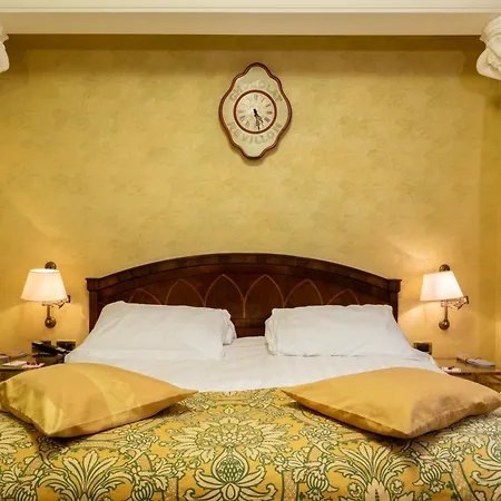 Art Hotel Orologio-3