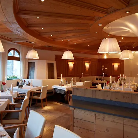 Hotel Tirol-3