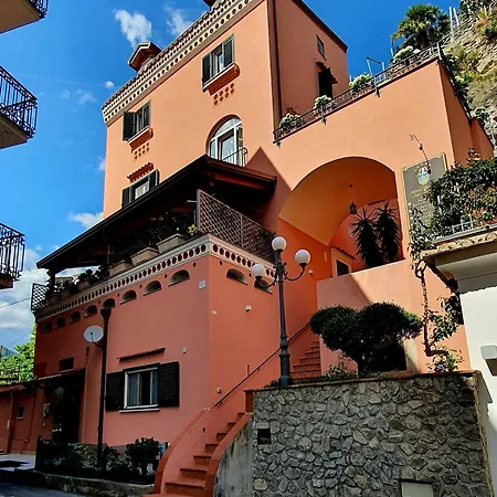La Maison Rose-2
