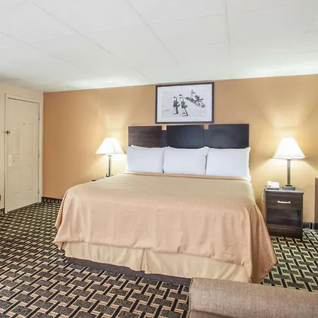 Travelodge By Wyndham South Burlington-2