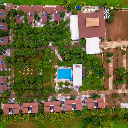 Freesia Resort By Express Inn-2