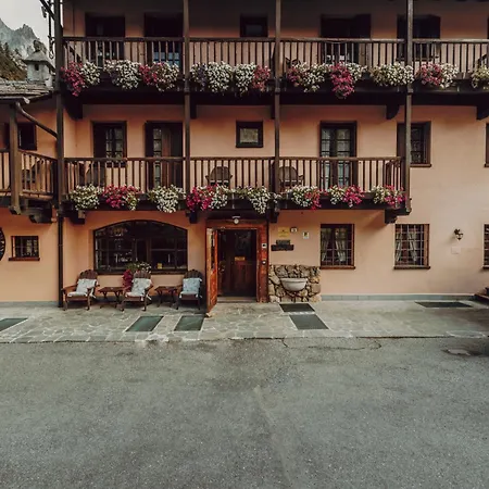 Locanda La Brenva - Estella Hotel Collection&Experience-3