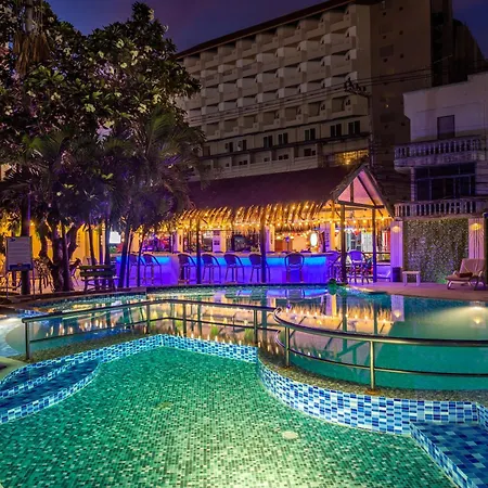 Mermaid Beach Resort - 100M To Beach, Saltwater Pool & Beergarden-2