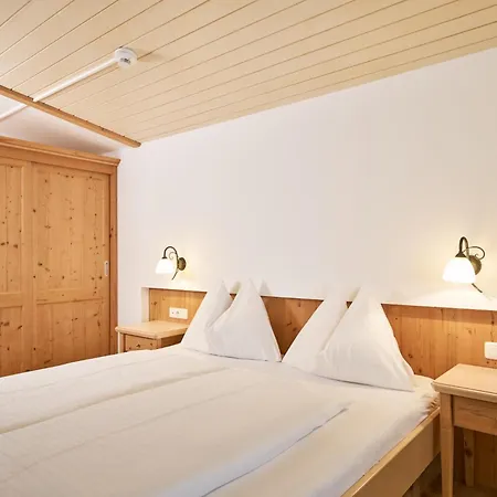 Hotel Vorderronach Ski In & Out-3
