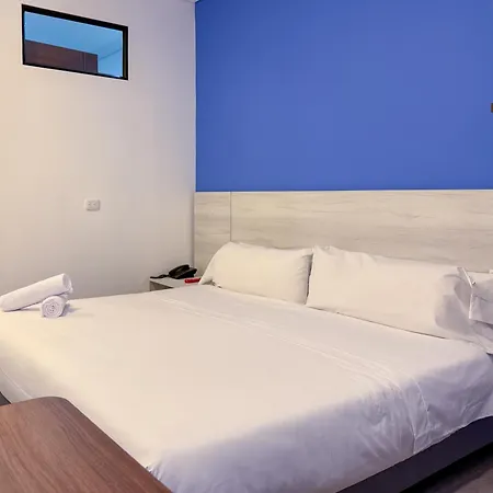 Hotel Apartamentos Regency La Feria-2