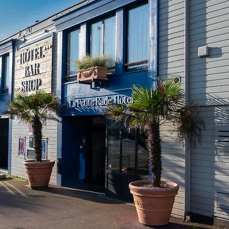 La Petite Rade Hôtel-3