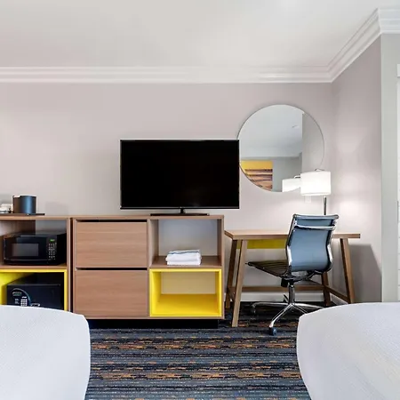 Days Inn By Wyndham San Diego Hotel Circle-3
