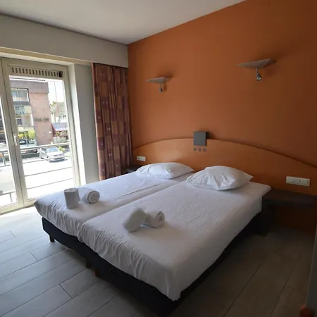 Sleep & Go Brussels Expo Hotel-3