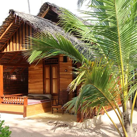Shiva'S Beach Cabanas-2