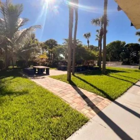 Motel 6 Riviera Beach Fl-2