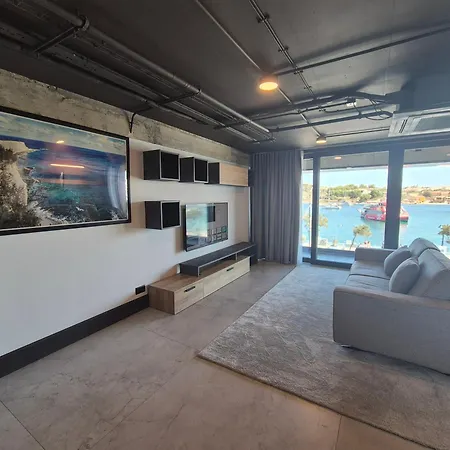 The Londoner Hotel Sliema-2