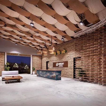 Summer Bay Beach Club & Cabins-2