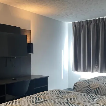 Motel 6 Omaha - Iat West-2