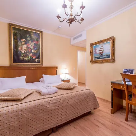 Hotel Century-2