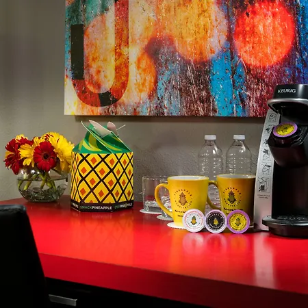 Staypineapple, Hotel Five, Downtown Seattle-2