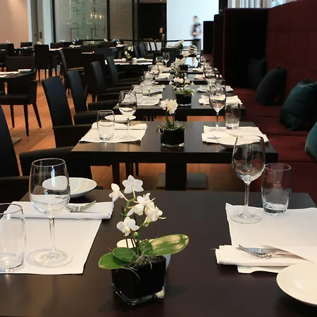 Radisson Blu Hotel, Hamburg-2