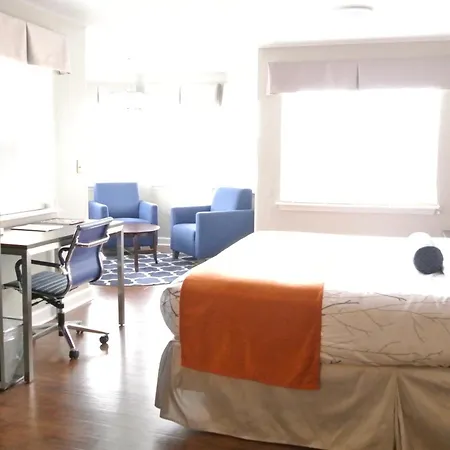 Guesthouse Inn & Suites Lexington-3