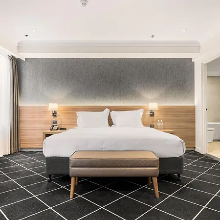 Furama Darling Harbour-3