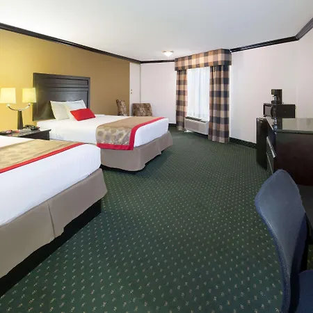 Ramada By Wyndham Ontario Airport & Convention Center-2