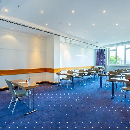 Hi Hotel International Hamburg-3