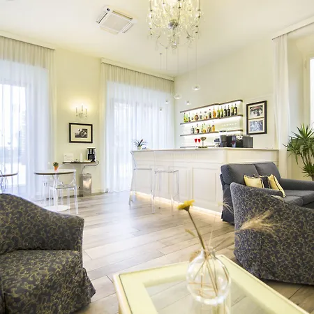 Hotel Italia-2