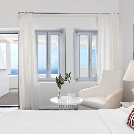 Lilium Hotel Santorini-3