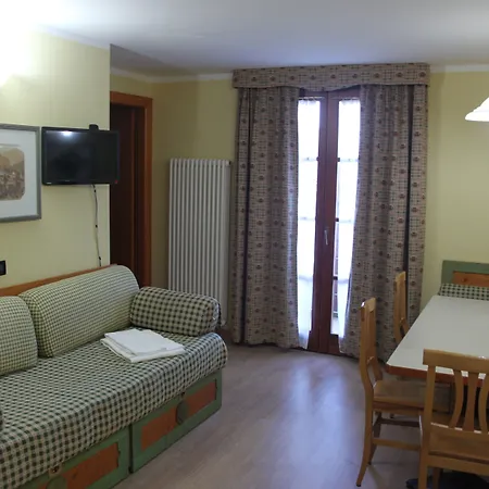 Nevesole Folgarida Resort Aparthotel-3