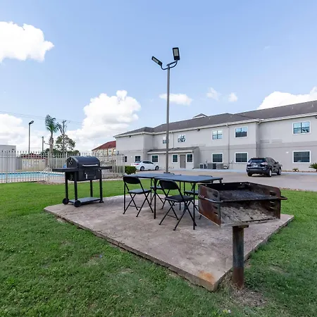 Studio 6 Bay City Tx-3