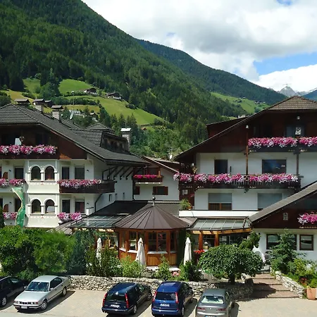 Alphotel Stocker Alpine Wellnesshotel-3
