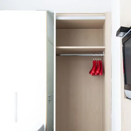 4 Viale Masini Hotel-3