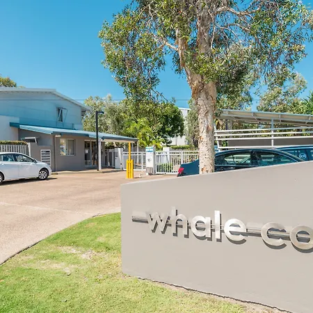 Ramada Encore By Wyndham Whale Cove-2